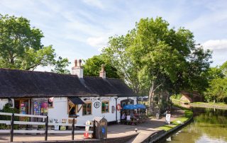Bridge 61 at Foxton Locks