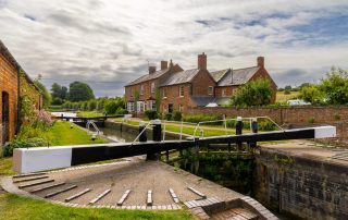 Braunston - the heart of england's waterways. Visit this popular canal boat destination with union wharf narrowboats.